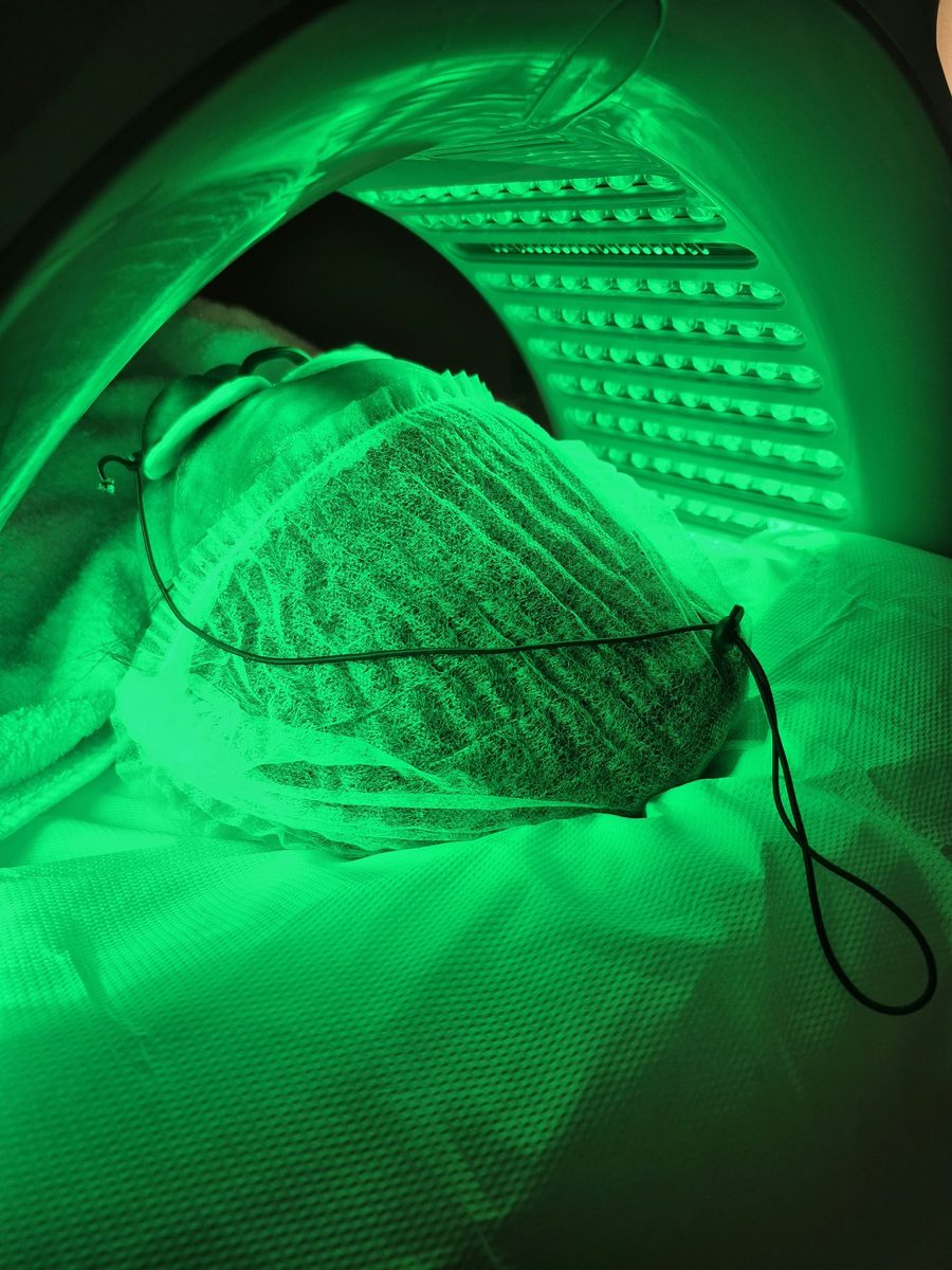 LED-Lichttherapie im Kosmetikstudio in Königsbrunn